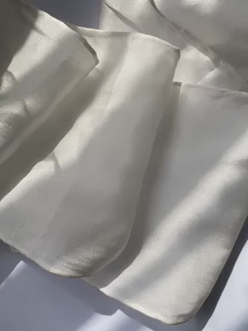 Silk Ribbon - hand hemmed - 10cm wide - 8 mommi